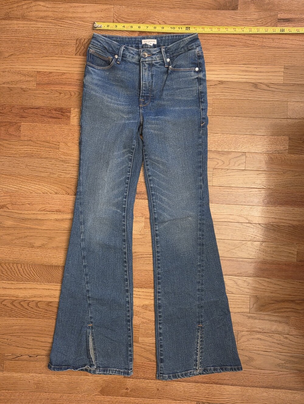 Good American Women’s Flare Jeans 26 Size 2